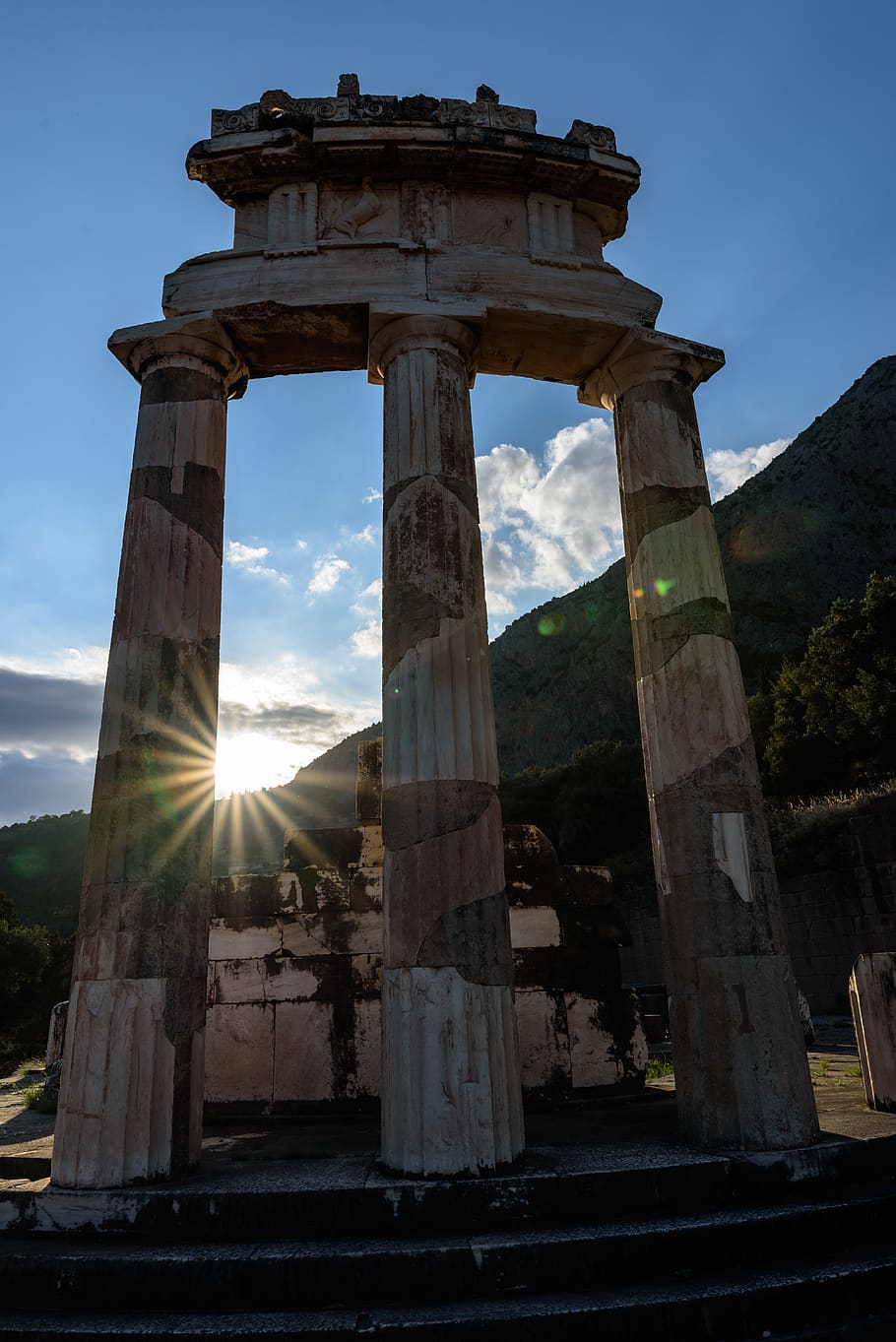 delphi, Řecko, chrám, archeologický, krajina, Pozadí, nebe, architektura, stavba, Dějiny, minulost, architektonický sloup, Příroda, slunečního světla, sluneční paprsek, starověké, stará zřícenina, odlesk objektivu, destinace, slunce, nikdo, den, starověké civilizace, exteriér budovy, cestovní ruch, cestovat, venku, zničil, archeologie, 5K