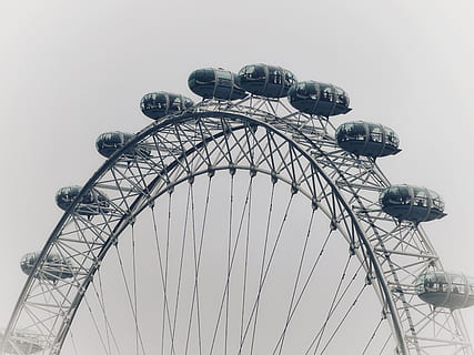 roda grisa, roda de ferris, Parc d'atraccions, Londres, l'ull de Londres, Regne Unit, màquina, va parlar, carrusel, ventilador elèctric, carnaval, multitud, teixit, muntanya russa, planta, aloe, textura, vaca, ramat, cel, vista d’angle baix, cultura i entreteniment artístic, passeig pel parc d’atraccions, naturalesa, cap gent, dia, cel clar, activitat d'oci, a l'aire lliure, estructura construïda, metall, arquitectura, destinacions de viatge, recinte firal, diversió, alta - alta, viatjar, 5K, CC0, domini públic, lliure de regalies