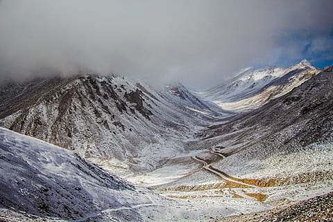 scenic, photography, snowy, mountains, #outdoorchallenge, clouds, cloudscape, cloudy, cold, daylight, daytime, foggy, frost, frosty, frozen, geology, hazy, idyllic, landscape, misty, mother nature, murky, nature, nature photography, nature wallpaper, outdoors, over the clouds, scenery, season, sky, snow, snow capped, snow capped mountains, snowy mountain, snowy peak, tranquil, weather, winter, winter landscape, winter wonderland, environment, mountain, scenics - nature, cloud - sky, cold temperature, beauty in nature, mountain range, fog, no people, travel destinations, non-urban scene, land, travel, valley, snowcapped mountain, mountain peak, 5K, CC0, public domain, royalty free
