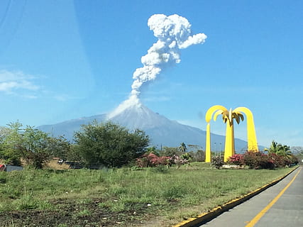 mexico, colima, himmel, växt, natur, träd, inget folk, dag, transport, blå, tillväxt, arkitektur, solljus, moln - himmel, byggd struktur, utomhus, landa, skönhet i naturen, miljö, gräs, Spår, järnvägsspår, 2K, CC0, offentligt domän, royaltyfria