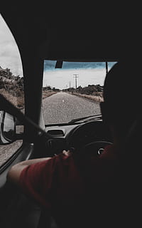motorista, estrada, transporte, carro, modo de transporte, interior do veículo, veículo motorizado, veículo terrestre, vidro - material, interior do carro, céu, transparente, pára-brisa, dentro de casa, dirigindo, natureza, pessoas reais, estilos de vida, uma pessoa, nuvem - céu, viagem, mão, 4K, CC0, domínio público, royalty free