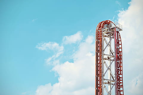 roller coaster rail, berawan, hari, langit biru, karnaval, teknik, tinggi, mengendarai, roller coaster, baja, struktur baja, langit, awan - langit, tampilan sudut rendah, struktur yang dibangun, alam, Arsitektur, naik taman hiburan, Taman Hiburan, budaya seni dan hiburan, logam, tidak ada orang, biru, di luar rumah, panjang tinggi, merah, rollercoaster, kenikmatan, kegiatan waktu luang, kincir ria, kegembiraan, komunikasi global, 4K, CC0, domain publik, bebas royalti