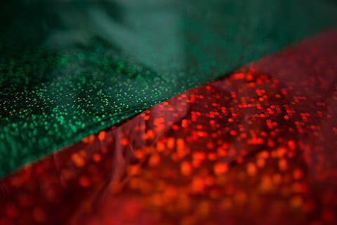 red, holographic paper backgrounds, abstract, texture, paper, christmas, xmas, bokeh, holographic, backgrounds, selective focus, no people, close-up, green color, industry, food and drink, indoors, technology, nature, food, business, heat - temperature, particle, studio shot, motion, abundance, agriculture, equipment, 5K, CC0, public domain, royalty free
