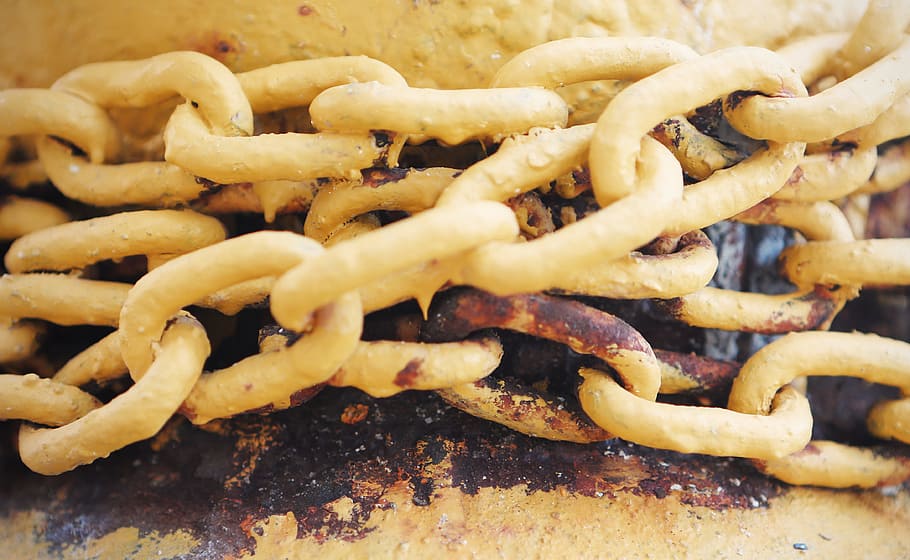 chains, links, yellow, rust, food, food and drink, still life, close-up, no people, full frame, ready-to-eat, freshness, fried, potato, backgrounds, snack, unhealthy eating, indoors, french fries, prepared potato, high angle view, fast food, abundance, indulgence, temptation, 4K