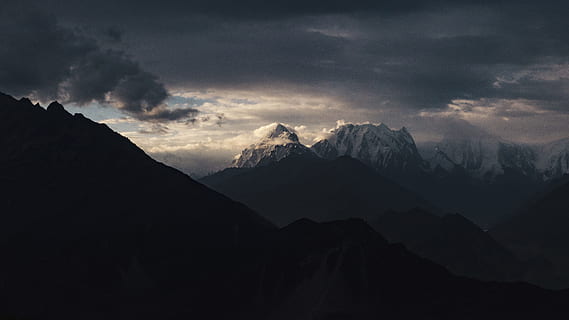 muntanyes de glaceres, dia, muntanya, paisatge, explorar, vessant, ennuvolat, Overclouds, núvol, cim, karakoram, himalaya, somiador, neu, pakistan, dramàtica, ombra, increïble, viatjar, èpica, naturalesa, cim de muntanya, Serra, escenics, a l'aire lliure, cel, himalayas, núvol - cel, bellesa a la natura, asia, vall, cap gent, cloudscape, posta de sol, rock - object, senderisme, blau, Alps europeus, estiu, turó, 4K, CC0, domini públic, lliure de regalies