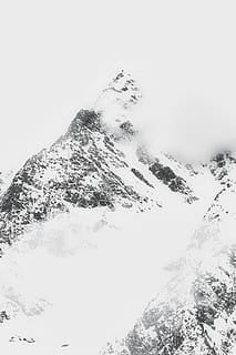 peisaj foto, zăpadă acoperită de munte, alpin, nori, rece, mediu inconjurator, ceaţă, zing, geros, îngheţat, HD wallpaper, înalt, peisaj, Munte, varf de munte, summit de munte, natură, în aer liber, vârf, decor, pitoresc, sezon, zăpadă, acoperit cu zăpadă, iarnă, temperatura rece, frumusețe în natură, cer, un munte acoperit de zăpadă, scenice - natura, liniște, o scenă liniștită, vedere unghiulară joasă, zi, cer senin, nici o persoana, acoperire, culoare alba, scenă non-urbană, de munte, formare, 5K, CC0, domeniu public, fără drepturi de autor