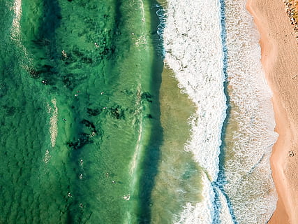 Strand, luftfotografering, luftskudd, fugleperspektiv, kyst, drone skudd, natur, hav, sand, strandlinjen, surf, surfing, vann, bølger, sport, land, dag, vannsport, grønn farge, høy vinkel visning, bevegelse, mennesker, bølge, utendørs, skjønnhet i naturen, rett over, turkisfarget, 4K, CC0, offentlig domene, opphavsrett gratis