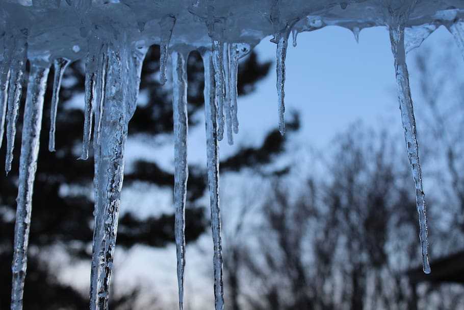 icicles, kış, soğuk, çatı, mavi, şeffaf, buz, buzlu, doğa, Su, dondurulmuş, rippled, makro, soğuk hava, kar, buz saçağı, ön plana odaklanmak, insansız, kapatmak, gün, bitki, çevre, doğada güzellik, açık havada, kristal, huzur, erime, 5K