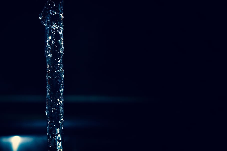 aigua, vodka, fons, textura, fosc, fons de pantalla, hd, bombolles, màgia, 3d, escriptori, resum, somni, Modelatge 3D, a l'aire lliure, zona, beure, jet, tir de l'estudi, primer pla, fons negre, cap gent, còpia espai, a l'interior, moviment, cargol, naturalesa, tirar, esquitxades, blau, congelat, puresa, gel, temperatura de fred, menjar i beguda, aigua que flueix, que flueix, 5K