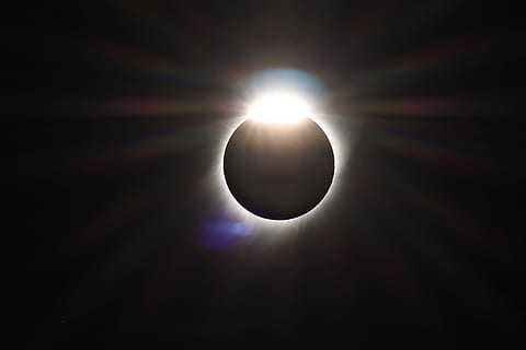 solar eclipse, eclipse, light ray, flair, black, dark, black ring, moon, diamond ring, backgrounds, space, sky, light - Natural Phenomenon, night, shiny, illustration, glowing, planet - Space, bright, sun, star - Space, sunbeam, black Color, sunlight, abstract, blue, astronomy, sphere, illuminated, lens Flare, nature, circle, planetary Moon, 5K, CC0, public domain, royalty free