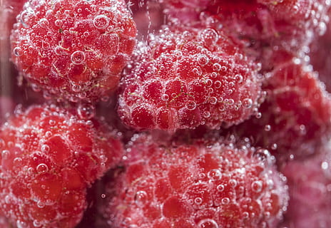 fruita vermella, fons, baia, esmorzar, brillant, munt, tancar, primer pla, color, confecció, deliciós, postres, dieta, beure, menjar, fresc, frescor, congelat, fruita, saludable, ingredient, sucós, natural, nutrició, orgànic, patró, gerds, crua, vermell, refresc, madur, rodó, maduixa, supermercat, dolç, gust, saborós, menjar i beguda, alimentació saludable, fruites de baies, benestar, cap gent, color rosa, a l'interior, naturalesa, sang, enfocament selectiu, marc complet, 4K, CC0, domini públic, lliure de regalies