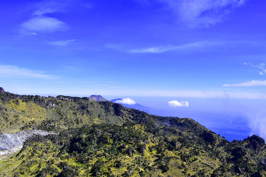montagne, colline, elevazione, paesaggio, all'aperto, natura, panorama, cielo, panoramico, escursioni a piedi, scenics - natura, bellezza nella natura, nuvola - cielo, scena tranquilla, montagna, la tranquillità, ambiente, scena non urbana, blu, giorno, pianta, nessuno, idilliaco, albero, catena montuosa, a distanza, picco di montagna, 4K