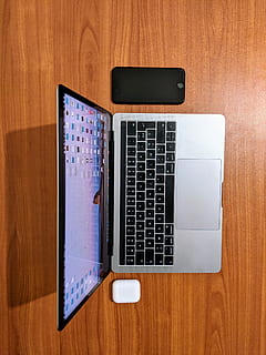 tastiera del computer, computer hardware, elettronica, tastiera, computer, hardware, pc, il computer portatile, Tablet, legna, schermo, tenere sotto controllo, display, computer di superficie, Schermo a cristalli liquidi, compensato, topo, Telefono, cellulare, tecnologia wireless, tecnologia, connessione, comunicazione, dispositivo di informazione portatile, legno - materiale, tavolo, in casa, nessuno, smart phone, attrezzatura informatica, direttamente sopra, portabilità, avvicinamento, schermo del dispositivo, mobilia, venatura del legno, 4K, CC0, dominio pubblico, privo di copyright