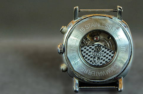 laikrodis, laikas, mechanizmas, surinkti, retro, Iš arti, nėra žmonių, retro stiliaus, metalo, sutelkti dėmesį į naujas žinias, patalpose, natiurmortas, numeris, senas, vienas objektas, tekstą, komunikacijos, Senovinis, technologijos, lentelė, ratą, figūra, dizainas, sidabro spalvos, 2K, CC0, Viešasis domenas, nemokamai