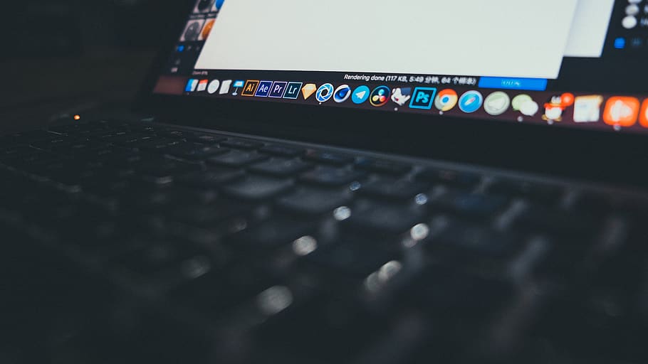 Mela, macbook, Mac, freddo, luce, notte, tavolo, Software, computer, tecnologia, comunicazione, tastiera, attrezzatura informatica, tastiera del computer, controllo, connessione, avvicinamento, nessuno, il computer portatile, tecnologia wireless, studio, messa a fuoco selettiva, in casa, attrezzatura per la registrazione del suono, musica, illuminato, Internet, cultura artistica e intrattenimento, tasto del computer, premi il bottone, 5K