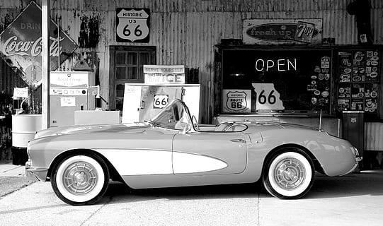 corbeta, vell, oldtimer, antiguitat, automàtic, automòbil, passeig, manera de transport, transport, vehicle terrestre, cotxe, ciutat, estil retro, carrer, exterior de l'edifici, arquitectura, estructura construïda, cotxe d'època, dia, una persona, estils de vida, a l'aire lliure, comunicació, persones incidentals, 1080P, CC0, domini públic, lliure de regalies