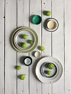verde, Physalis, dinnerware, a stabilit, mancare si bautura, alimente, lemn - material, direct deasupra, prospeţime, mâncat sănătos, masa, bunăstare, Culoarea verde, castron, nici o persoana, ceașcă, băutură, gustare, în interior, vedere în unghi mare, natură moartă, culoare alba, fruct, recipient, ceai de ceai, faianță, 2K, CC0, domeniu public, fără drepturi de autor