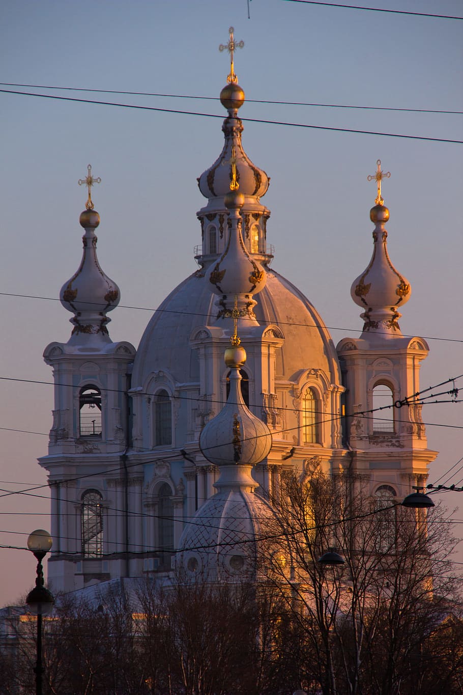 arquitecte, arquitectura, barroc, , catedral, cristianisme, Església, ciutat, paisatge urbà, cúpula, al matí, 2015, exterior, façana, famós, llanterna, ortodoxa, a l'aire lliure, Petersburg, rastrelli, religió, Rússia, rus, Sant, Sant Petersburg, cel, smolniy, smolny, st, estiu, posta de sol, turisme, viatjar, sortida del sol, suvorovskiy, estructura construïda, lloc de culte, creença, espiritualitat, exterior de l'edifici, edifici, cap gent, naturalesa, vista d’angle baix, arbre, el passat, història, destinacions de viatge, fletxa, 2K