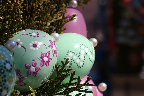 easter, easter eggs, egg, colorful, colored, spring, easter egg, easter decoration, easter well, fountain jewelry, tradition, celebration, close-up, focus on foreground, holiday, decoration, no people, food, still life, representation, art and craft, nature, selective focus, multi colored, religion, holiday - event, floral pattern, 5K, CC0, public domain, royalty free