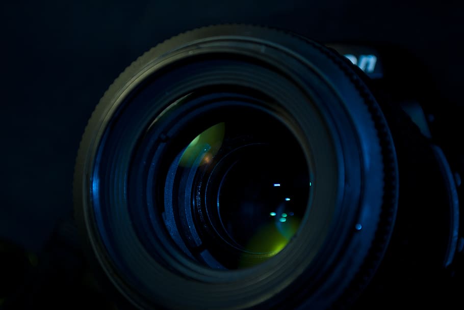 lent de la càmera, tancar, foto, borrós, càmera, primer pla, focus, lent, macro, òptica, fotografia, anell, tecnologia, visió, zoom, lent - instrument òptic, càmera - equip fotogràfic, temes de fotografia, equip fotogràfic, cercle, forma geomètrica, forma, lent - ull, cap gent, càmera digital, vidre - material, sol objecte, primer pla extrem, a l'interior, fons negre, instrument òptic, reflexió, 1080P