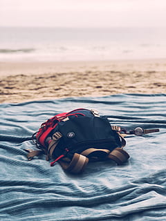noir, sac, gris, textile, rivage, été, randonnée, sac à dos, Wafe, océan, californium, plage, terre, eau, Vrais gens, allongé, la nature, mer, ciel, une personne, enfance, se concentrer sur le premier plan, Activité de loisir, beauté dans la nature, journée, sport, le coucher du soleil, jouet, modes de vie, 4K, CC0, domaine public, libre de droits