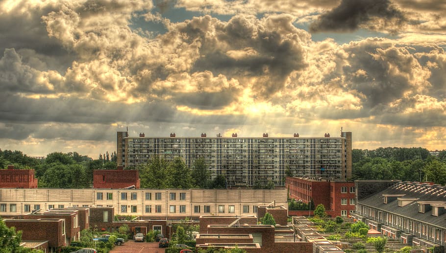 blanc, alt, edificis elevats, voltant, arbres, ciutat, núvols, ennuvolat, hdr, sol, núvol - cel, arquitectura, estructura construïda, exterior de l'edifici, cel, edifici, naturalesa, arbre, planta, tempesta, cap gent, a l'aire lliure, vista d’angle alt, posta de sol, barri residencial, núvol de tempesta, paisatge urbà, dia, apartament, 2K