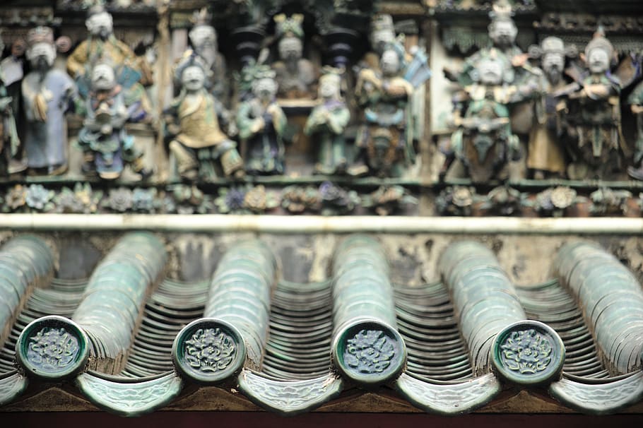 assortit, ceràmica, col·leccions de figuretes, temple, sostre, gran grup d'objectes, en fila, art i artesania, dia, representació humana, abundància, arranjament, representació, cap gent, costat a costat, centrar-se en primer pla, venda al detall, ordre, variació, pila, creativitat, elecció, enfocament selectiu, semblança masculina, artesania, visualització al detall, 4K