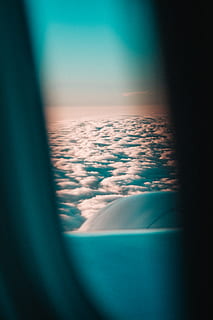 nuvole bianche, finestra, interno del veicolo, modo di trasporto, aereo, veicolo aereo, mezzi di trasporto, vetro - materiale, cielo, viaggio, scenics - natura, natura, nessuno, acqua, mare, movimento, trasparente, volante, vista aerea, all'aperto, 5K, CC0, dominio pubblico, privo di copyright