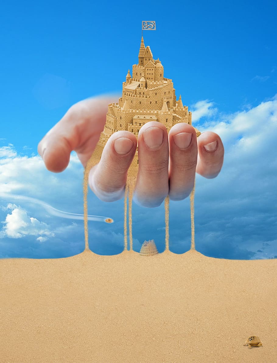 castell, sorra, sorrenca, construcció, arquitectura, mantenir, edifici, mà, humà, activitat, desert, mà humana, cel, naturalesa, part del cos humà, estructura construïda, núvol - cel, terra, dia, una persona, platja, llum solar, celebració, blau, exterior de l'edifici, destinacions de viatge, dit, 1080P