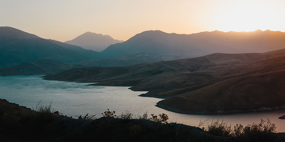 apus de soare cu munte, peisaj, Iran, apus de soare, natură, răsărit, vestul provinciei Azerbaidjan, Munte, lac, zori de zi, amurg, în aer liber, cer roșu, cer, linia de munte, frumos, panoramic, apus de soare panoramic, panoramă, lac de munte, apă, scenice - natura, frumusețe în natură, mediu inconjurator, de munte, liniște, teren, călătorie, o scenă liniștită, nici o persoana, soare, destinații de călătorie, scenă non-urbană, lumina soarelui, lentila flacara, 8K