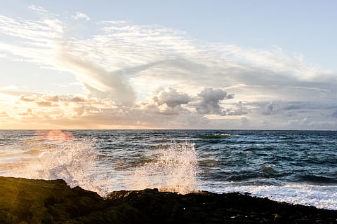crushing, waves, rocks, beach, clouds, dawn, landscape, nature, ocean, outdoors, sea, seascape, seashore, shore, sky, splash, sunrise, water, horizon, horizon over water, cloud - sky, beauty in nature, scenics - nature, land, wave, motion, tranquility, tranquil scene, no people, sunset, idyllic, power in nature, breaking, 2K, CC0, public domain, royalty free