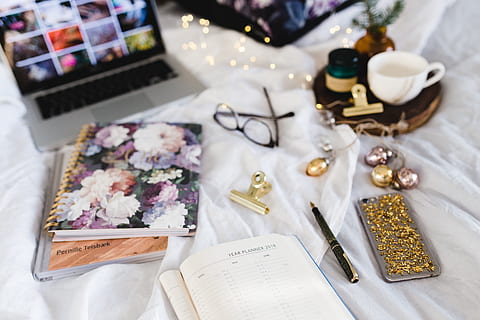 starting, work, bed, notebook, books, calendar, study, agenda, high angle view, indoors, still life, table, choice, publication, no people, variation, large group of objects, focus on foreground, art and craft, container, book, preparation, retail, close-up, jewelry, scissors, small business, fashion, 5K