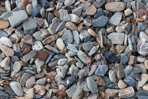 pedres, fons, textura, estructura, patró, paret de pedra, maçoneria, gris, pedra natural, material, sòl, lluny, platja, superfície, còdols, sòlid, pedra - objecte, rock, marc complet, gran grup d'objectes, dia, pedra, cap gent, rock - object, vista d’angle alt, abundància, naturalesa, a l'aire lliure, directament a sobre, terra, 5K, CC0, domini públic, lliure de regalies