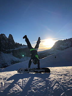 photo, person, handstand, snowboard, action, cold, daylight, daytime, zing, frosty, frosty weather, frozen, icy, leisure, mountain, nature, recreation, season, ski, ski slope, skiing, sky, snow, snowboarder, snowboarding, snowy, sun, sunlight, wear, winter, winter clothing, winter sports, leisure activity, full length, one person, cold temperature, sport, lifestyles, real people, winter sport, beauty in nature, vitality, men, extreme sports, mountain range, skill, human arm, freedom, outdoors, 4K, CC0, public domain, royalty free