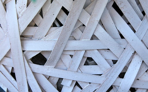 flette, modell, strimler, bakgrunnen, tekstur, mønster, faktura, bakgrunns, veve, håndverk, strukturen av, full ramme, arkitektur, tre - materiale, ingen folk, bakgrunn, bygget struktur, dag, design, utendørs, nærbilde, form, geometrisk form, strukturert, høy vinkel visning, tak, arkitektonisk funksjon, byggeplass, takstråle, 2K, CC0, offentlig domene, opphavsrett gratis