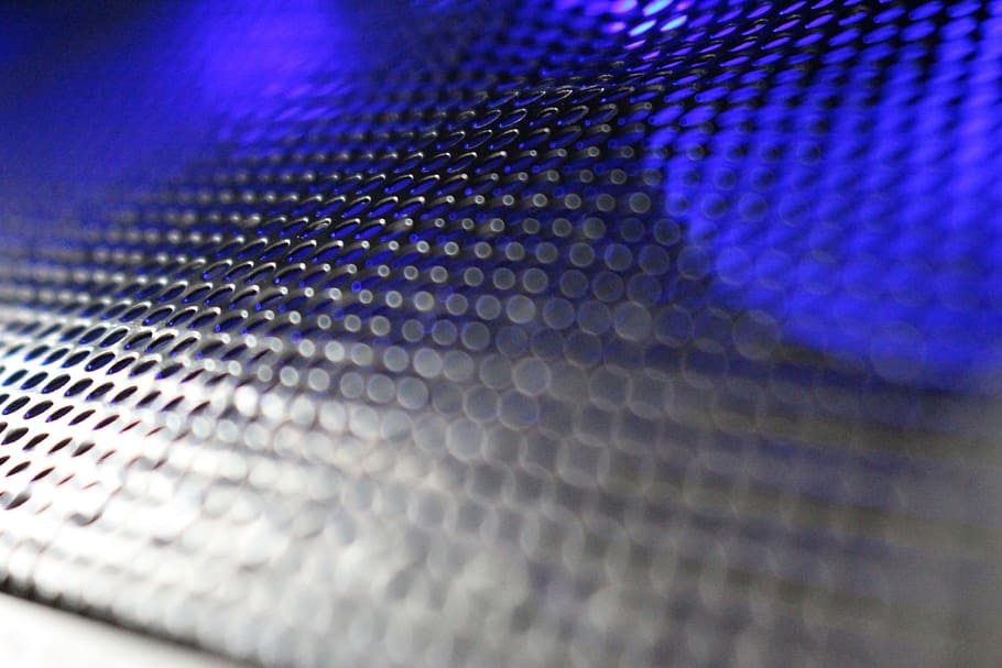 resum, fons, metàl·lic, malla, blau, blanc, llum, brillant, borrós, crom, diagonal, futurista, quadrícula, alt, forats, industrial, línia, material, metall, modern, net, patró, perforat, full, acer, superfície, tecnologia, tecnològic, textura, fons de pantalla, , enfocament selectiu, cap gent, marc complet, primer pla, repetició, forma geomètrica, forma, fons abstractes, creativitat, música, disseny, color plata, vida nocturna, 2K