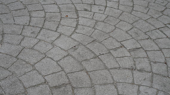stenstruktur, design, sten, mönster, arkitektur, material, konstruktion, abstrakt, betong-, högvinkelvy, full ram, inget folk, bakgrunder, dag, gata, texturerad, gångstig, stad, utomhus, form, grå, natur, geometrisk form, gatsten, närbild, 5K, CC0, offentligt domän, royaltyfria