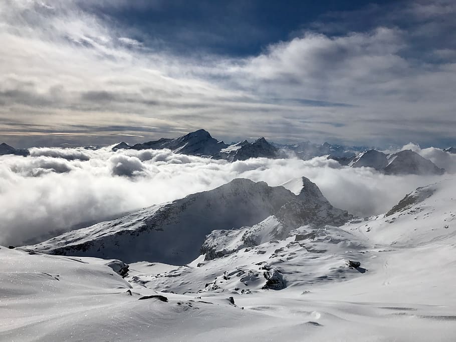 Serra, recobert, neu, muntanya, núvol, hivern, naturalesa, gel, glacera, a l'aire lliure, Alps, núvols, muntanyes, rang, cresta, fred, gressoney-la-trinité, Itàlia, gris, boira, temperatura de fred, núvol - cel, escenics - natura, bellesa a la natura, cel, escena tranquil·la, muntanya nevada, escena no urbana, medi ambient, tranquil·litat, paisatge, cobertura, dia, cap gent, cim de muntanya, formació, 4K