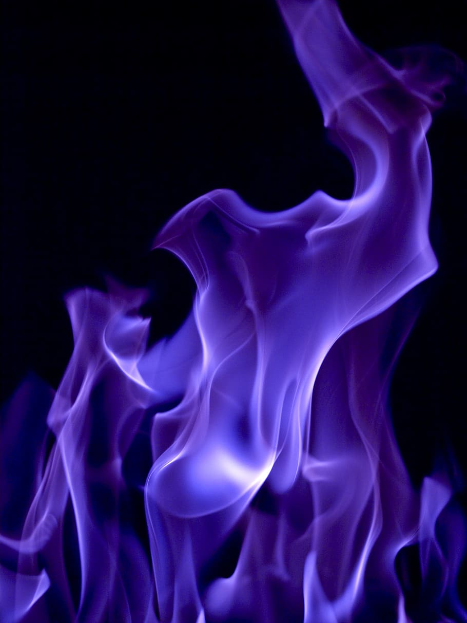 flames, parpelleig, foc, cremant, estudiar, energia, brillant, colorit, il·luminació, calor, brillar, flamarada, dissenys, formes, calenta, blau, fons negre, moviment, tir de l'estudi, a l'interior, resum, cap gent, primer pla, patró, naturalesa, cultura i entreteniment artístic, corba, fum - estructura física, aigua, part del cos, disseny, forma, porpra, fons, que flueix, 2K