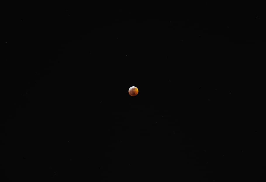lunare, eclisse, ore notturne, natura, all'aperto, eclissi lunare, universo, Luna, notte, astronomia, spazio, Minecraft, Luna piena, sfera, acqua, oceano, mare, cometa, pianeta, cielo stellato, terra, nessuno, copia spazio, cielo, scena tranquilla, buio, la tranquillità, palla, bellezza nella natura, scenics - natura, cerchio, cielo sereno, colore nero, forma geometrica, sfondo nero, 5K