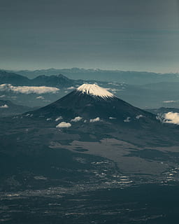 grigio, bianca, montagna, giorno, natura, all'aperto, catena montuosa, scenario, terra, pendenza, paesaggio, picco, tokyo, Giappone, 70-200, vulcano, Monte Fuji, sony, la neve, altopiano, ghiaccio, vista aerea, scenics - natura, bellezza nella natura, scena tranquilla, cielo, ambiente, scena non urbana, la tranquillità, montagna innevata, nessuno, temperatura fredda, idilliaco, inverno, destinazioni di viaggio, picco di montagna, cratere vulcanico, potere in natura, 5K, CC0, dominio pubblico, privo di copyright