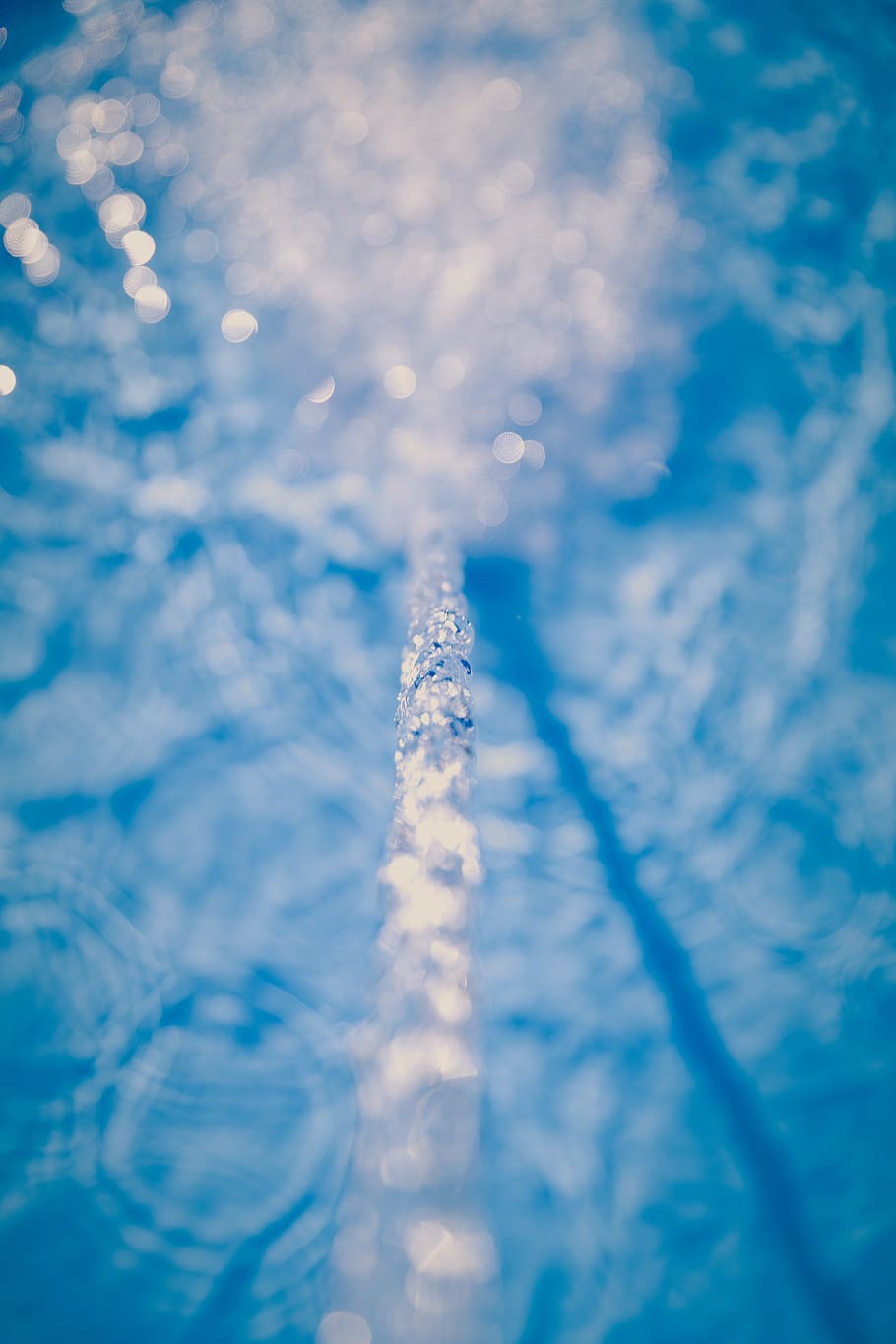 abstrakt, aqua, baggrund, blå, legeme, bokeh, ren, udrensning, kold, detalje, indenlandske, dråbe, efterår, boblevand, koldt vand, flyde, flyder, frisk, sundhed, vinter, kold temperatur, dag, ingen mennesker, tæt på, natur, is, selektiv fokusering, sky - himmel, bevægelse, udendørs, Frosset, røg - fysisk struktur, fuld ramme, sne, vand, hvid farve, istap, renhed, 5K