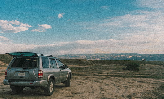 grauer Geländewagen, Fahrzeug, Transport, offroad, Auto, Automobil, Glenwood Springs, Rad, Maschine, Camping, blaue Himmel, Abenteuer, Ausflug, westlichen Colorado, Nissan Pathfinder, Pfadfinder, Nissan, öffentliches Land, Autocamping, unterwegs, Dachträger, Himmel, wolke - himmel, Transportmittel, Landschaft, Szenen - Natur, Umgebung, Schönheit in der Natur, Berg, Kraftfahrzeug, Natur, Landfahrzeug, Nicht-städtische Szene, Land, Tag, keine Leute, Ruhe, ruhige Szene, Reise, Sport Utility Vehicle, 4K, CC0, gemeinfrei, lizenzfrei