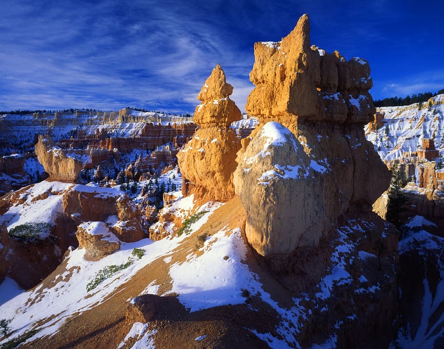 rocós, muntanya, gel, superior, blau, ennuvolat, cel, hora del dia, núvols, alba, la llum del dia, tarda, geologia, hoodoos, referència, paisatge, llum, Parc Nacional, formació de roca, Muntanyes rocoses, escènic, neu, EUA, utah, desert, hivern, rock, rock - object, temperatura de fred, escenics - natura, bellesa a la natura, sòlid, naturalesa, medi ambient, núvol - cel, destinacions de viatge, cap gent, escena no urbana, a l'aire lliure, muntanya nevada, erosionat, formació, 1080P