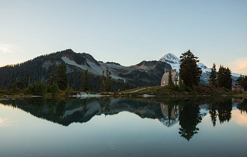Panorama-, Fotografie, Berg, See, tagsüber, Wasser, Baum, Reflexion, Wald, Schnee, Winter, kalt, Haus, die Architektur, Einsamkeit, allein, Sonnenuntergang, Sonnenaufgang, Abenteuer, Garibaldi Provinzpark, Camping, Natur, Landschaft, szenen, draußen, Himmel, Schönheit in der Natur, ruhige Szene, Reise, Kanada, Blau, Sommer-, Gebirge, Herbst, Gipfel, grüne Farbe, alberta, Kiefer, Tourismus, Rock - Objekt, Park - menschgemachter Raum, keine Leute, wolke - himmel, nationales Wahrzeichen, Sonnenlicht, Urlaube, Banff Nationalpark, 2K, CC0, gemeinfrei, lizenzfrei