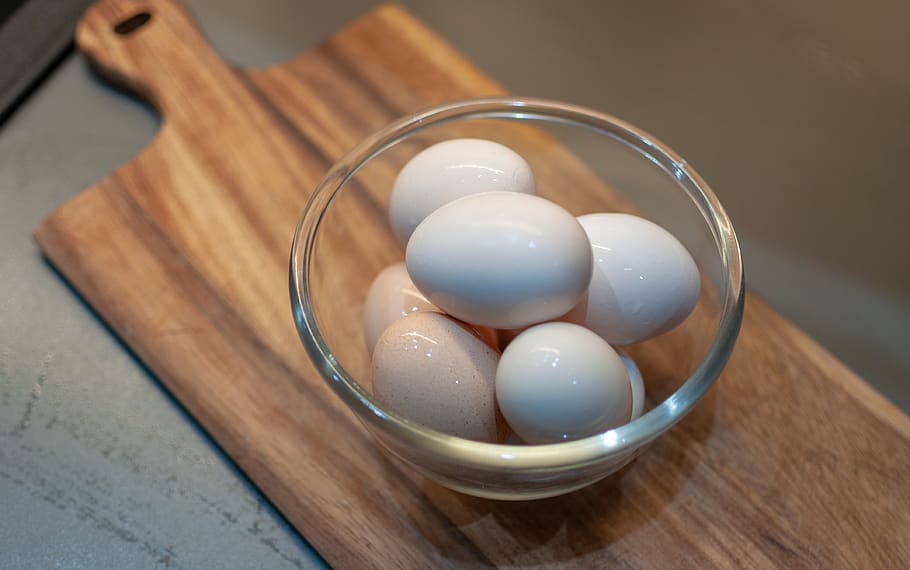 eggs, easter, as, eating, easter egg, egg, food, tasty, healthy, shell, the bowl, board, food and drink, table, wood - material, still life, indoors, bowl, close-up, freshness, high angle view, no people, sweet food, focus on foreground, sweet, wellbeing, indulgence, kitchen utensil, healthy eating, container, temptation, glass, tray, 4K
