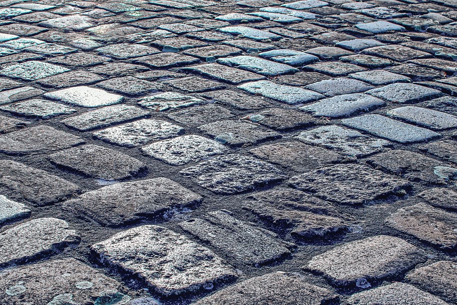 pegat, pedra, carretera, lluny, llambordes, patró, pedres, centre de la ciutat, estructura, centre històric, grunge, vell, forma, quadrat, mà d'obra, tecnologia, superfície, marc complet, fons, textura, vista d’angle alt, cap gent, dia, repetició, carrer, sendera, a l'aire lliure, llum solar, en fila, naturalesa, disseny, ciutat, primer pla, teula de teulada, 5K