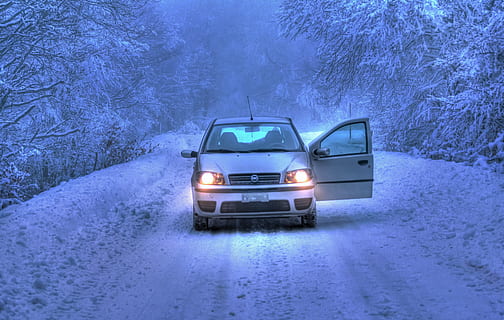 bil, vinter, bjerg, sne, jul, kold, hvid, dekoration, årgang, auto, rød, vej, rejse, frost, køretøj, natur, Grækenland, transportmidler, kold temperatur, transportform, motor køretøj, land køretøj, træ, belyst, plante, ingen mennesker, jord, sner, Frosset, ekstremt vejr, skønhed i naturen, snestorm, 5K, CC0, offentligt domæne, royaltyfrie