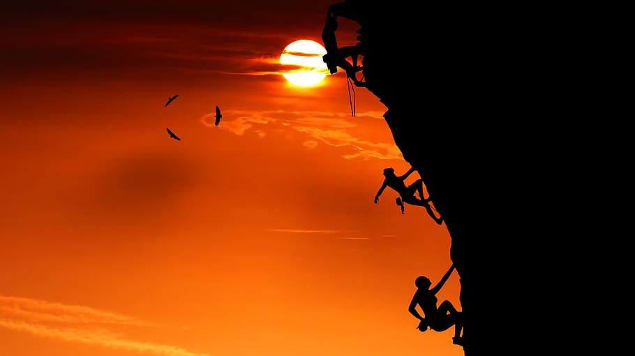 por do sol, montanha, escalada, alpinistas, panorama, natureza, céu, aventura, Dom, crepúsculo, papel de parede hd, vôo, cor laranja, temas animais, silhueta, vertebrado, animal, esporte, animais selvagens, atividade, pássaro, movimento, coragem, grupo de animais, beleza na natureza, Esportes extremos, ao ar livre, 4K