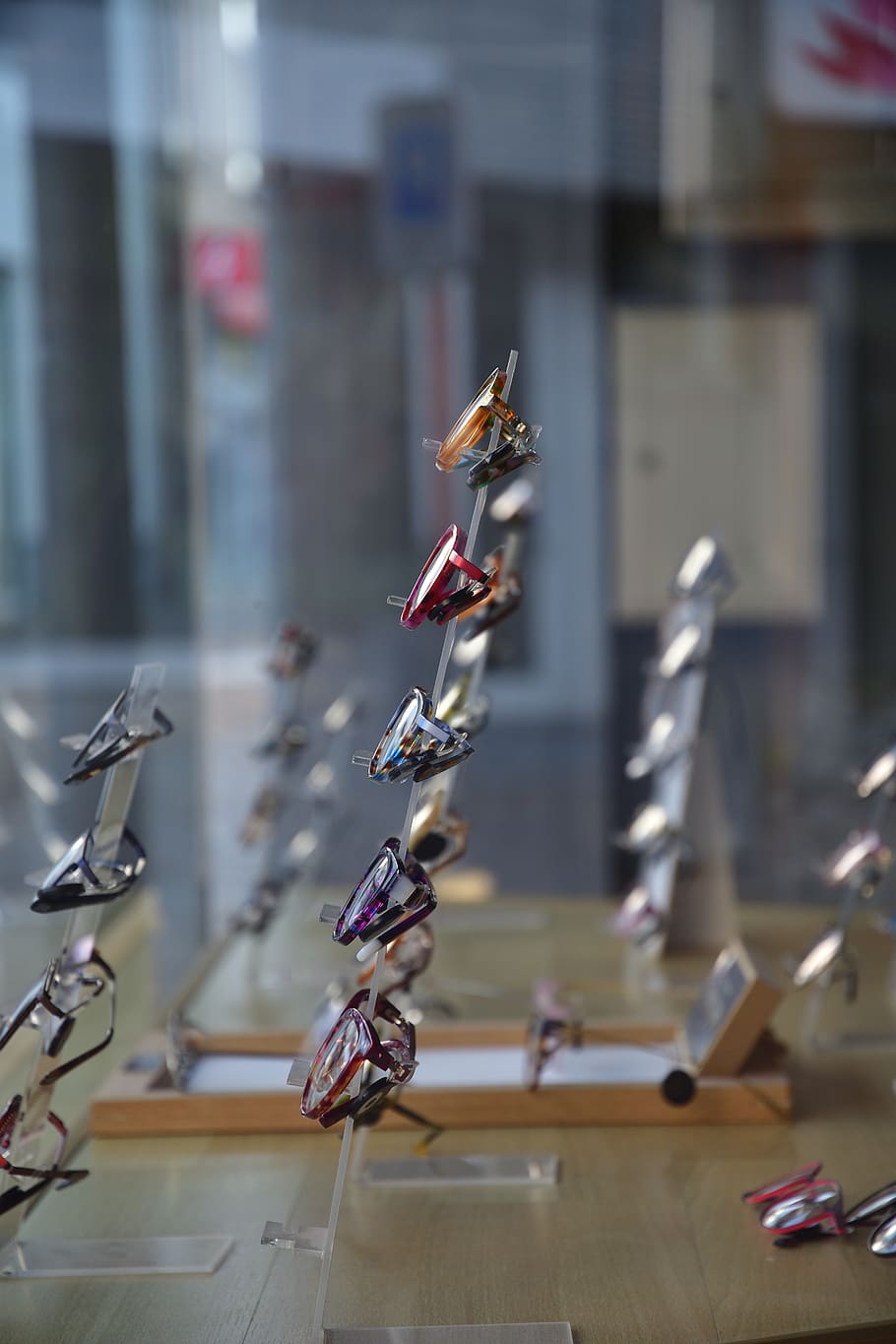 Bèlgica, tielt, centrar-se en primer pla, cap gent, dia, tecnologia, ocell, representació, robot, connexió, a l'interior, representació humana, volant, material de fusta, fauna animal, drone, vertebrats, gran grup d'objectes, creativitat, 5K